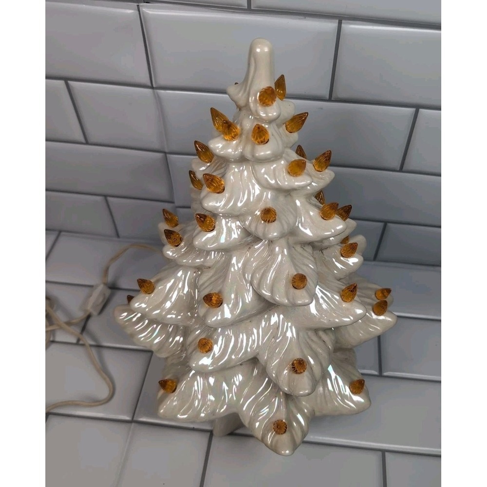 13" Vintage Ceramic Lighted Christmas Tree Lusterware White W/Gold  Bulbs - Picture 13 of 16